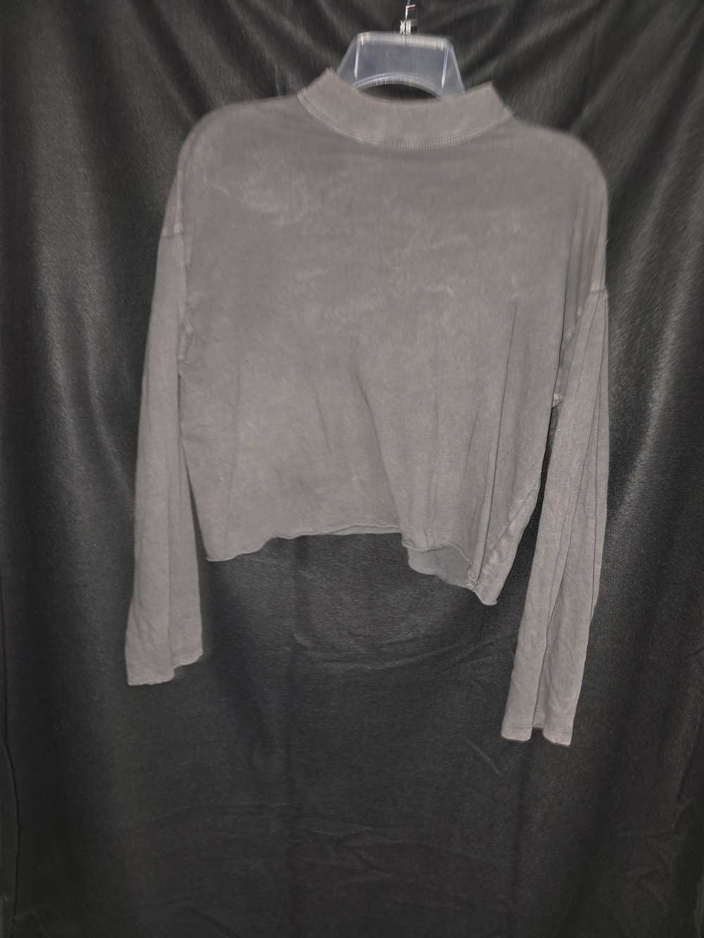 aerie Cropped Long-Sleeve Mock Neck Top in Washed Gray